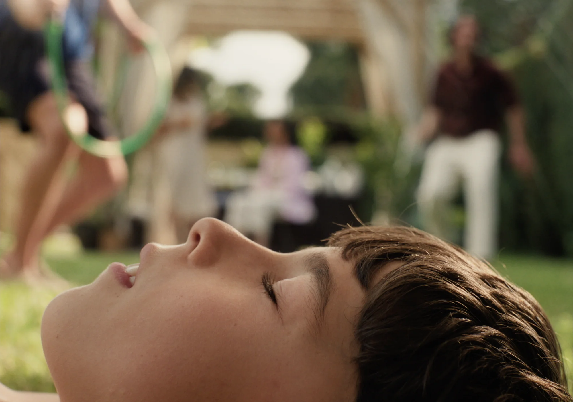 No te hace falta… ¿o sí? — still 4