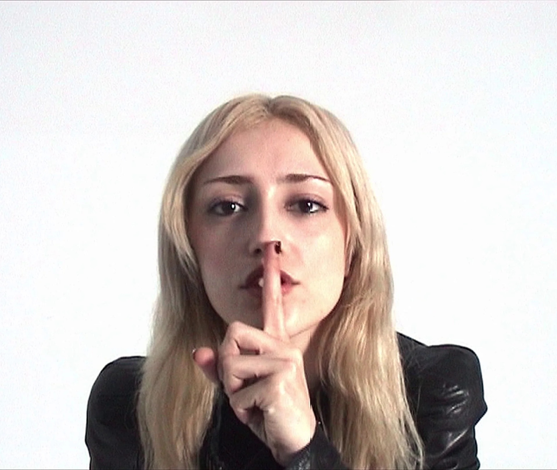 LISTEN – promo — Promotional content