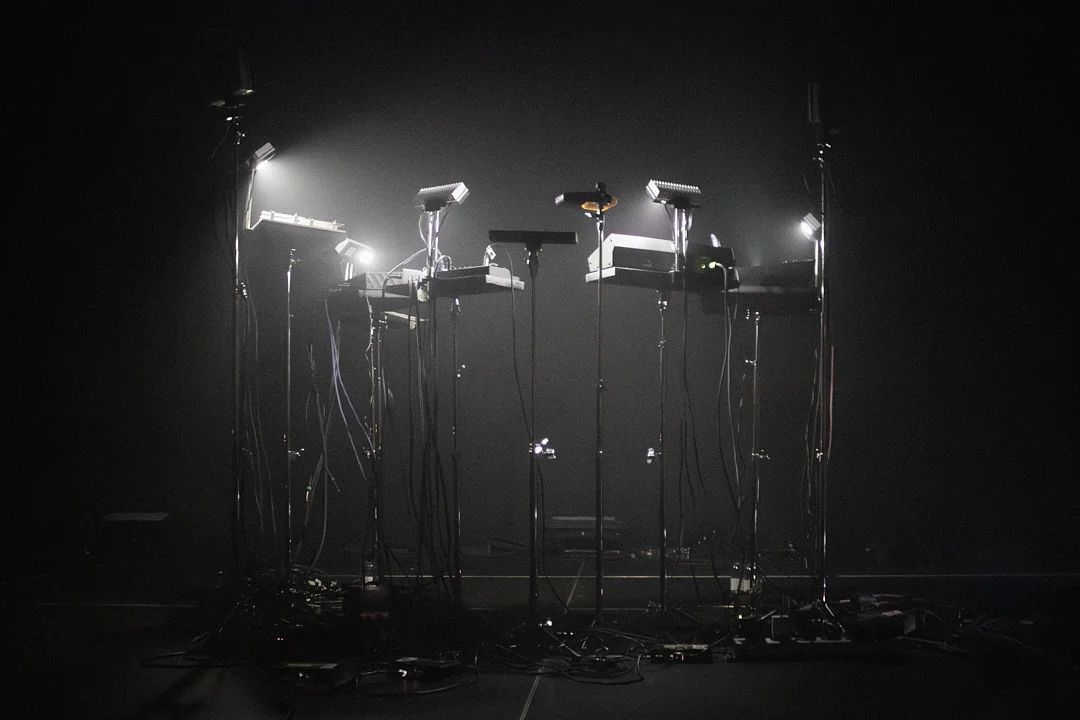 Radio Coral — Lighting & Scenography